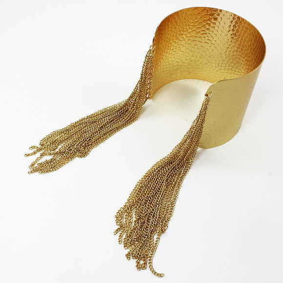 FRINGED METAL GOLD CUFF